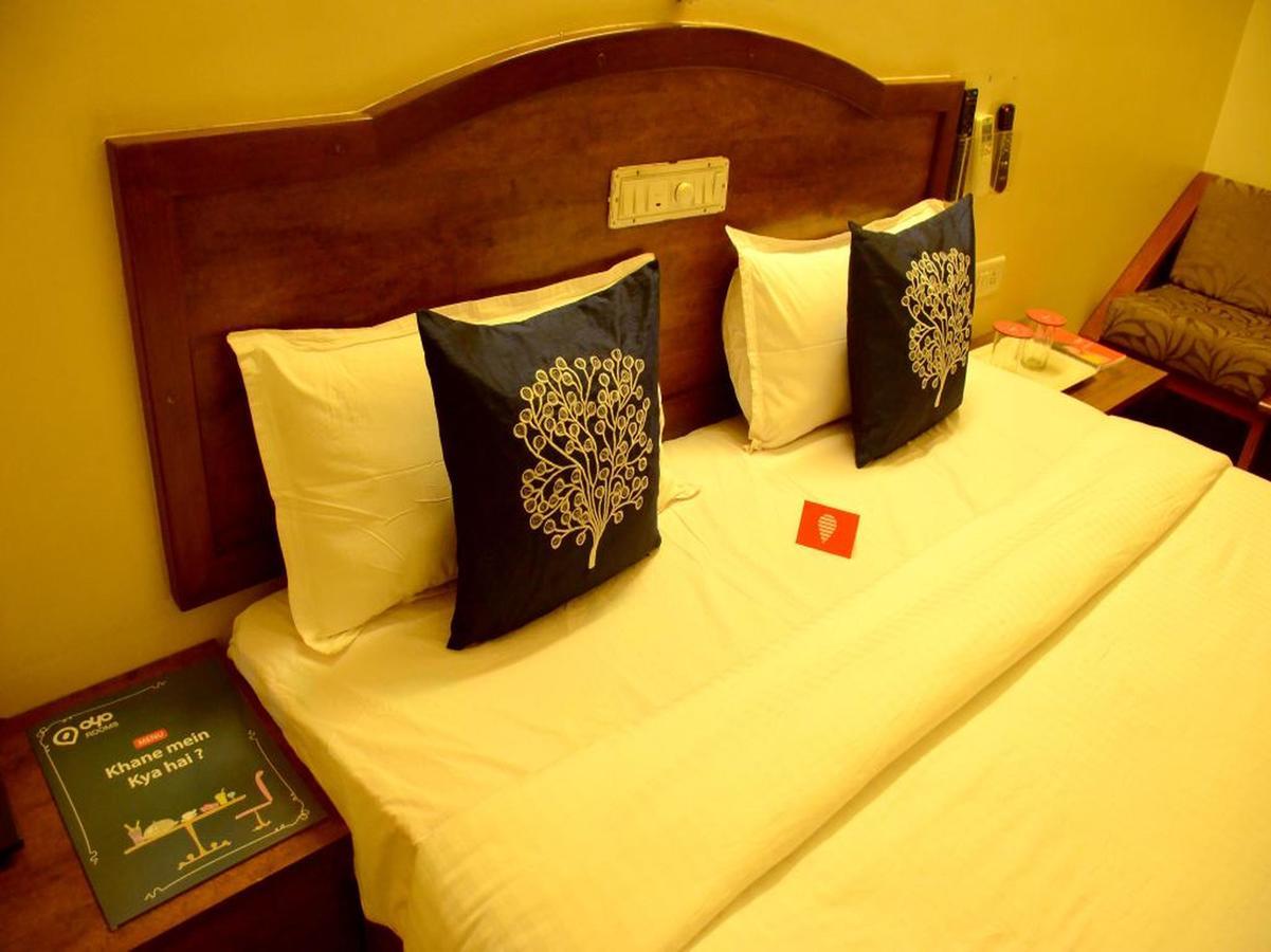 Hotel Ashiyana Пуне Екстер'єр фото